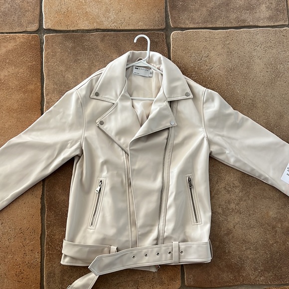 ASOS crème faux leather jacket - Picture 5 of 6